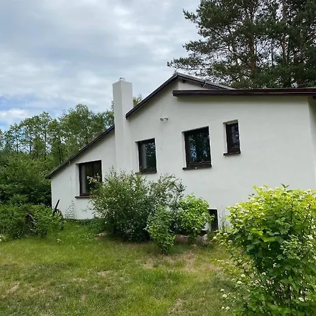 Bialy Domek Nad Wkra Holiday home *